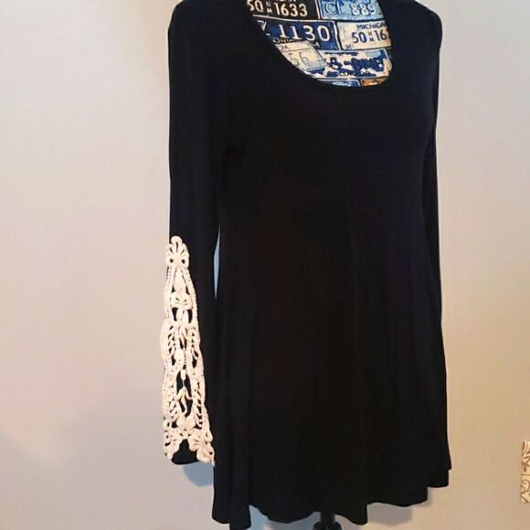 Black Flowy Shirt with sleeve detailing. - Picture 1 of 6